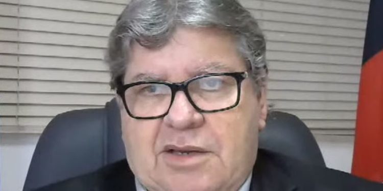 O governador João Azevedo falou sobre os planos para a retomada das atividades na Paraíba
